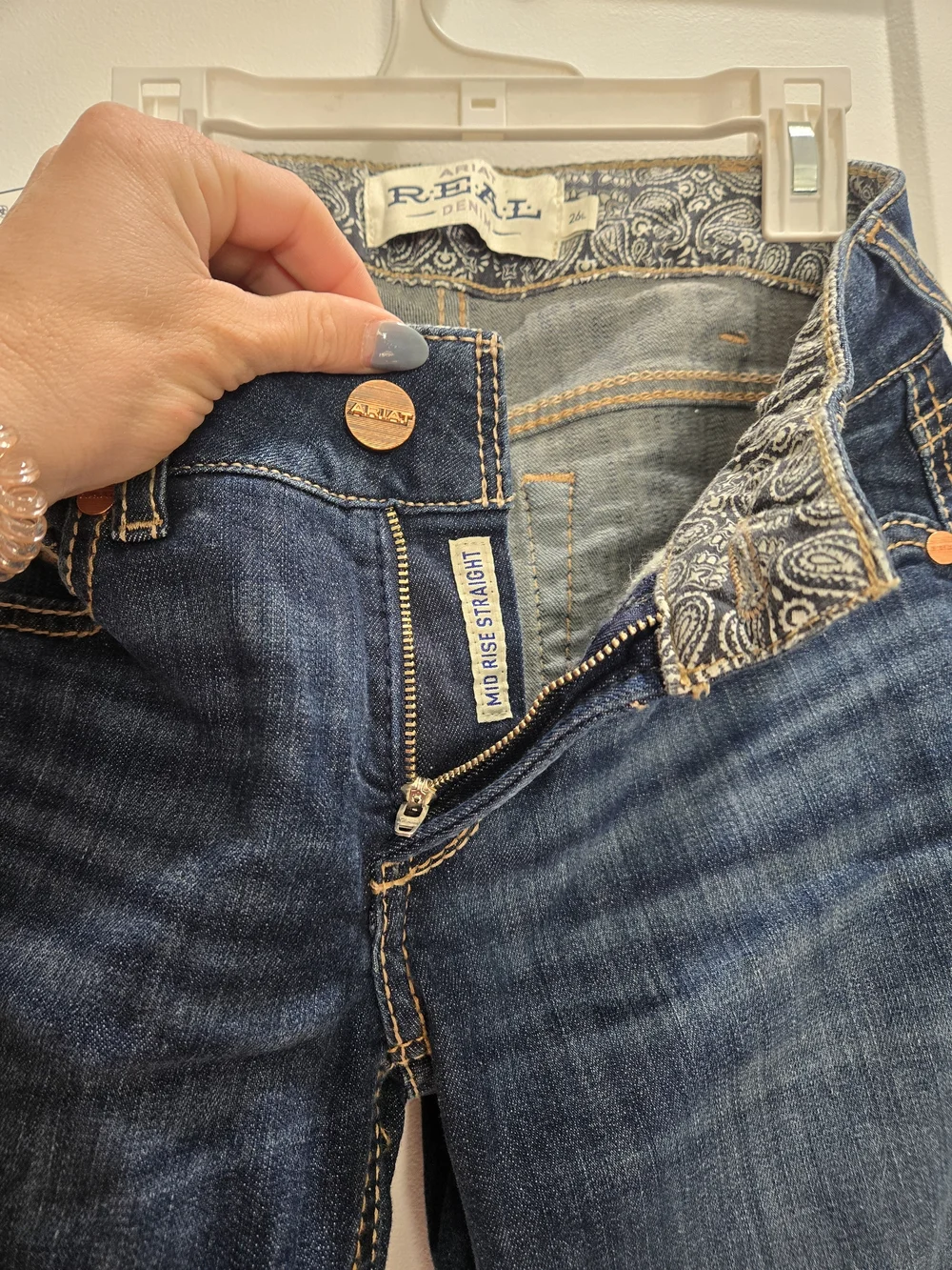 R.e.a.l. Mid Rise Octavia Straight Jean - Picture 4 of 7
